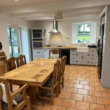 Wild Atlantic Way Historic House In The 2 Night Min Casa de Férias Burren