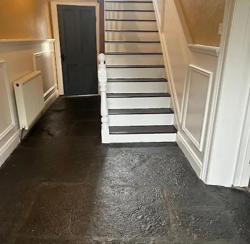 펜션 Wild Atlantic Way Historic House In The 2 Night Min