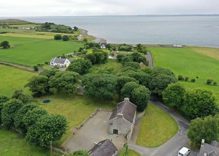 펜션 Wild Atlantic Way Historic House In The 2 Night Min 버른