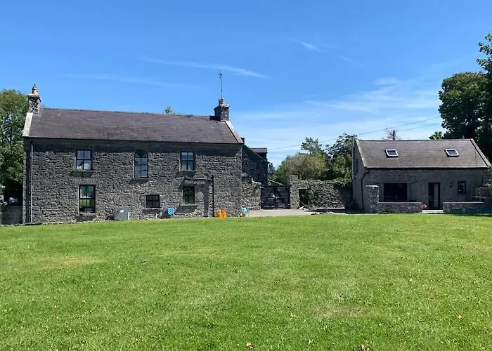 펜션 Wild Atlantic Way Historic House In The 2 Night Min *