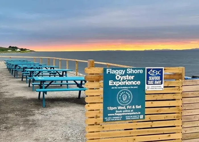 펜션 Wild Atlantic Way Historic House In The 2 Night Min 버른